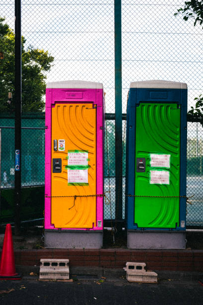 Best Portable bathroom rental  in Auburn, IN